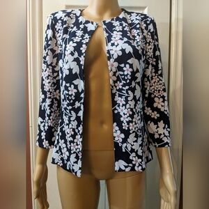 Pre-owned Jessica Howard 3/4 sleeve jacket coat white & pink floral design, TB